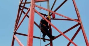 Montaje de Estructuras de Torres